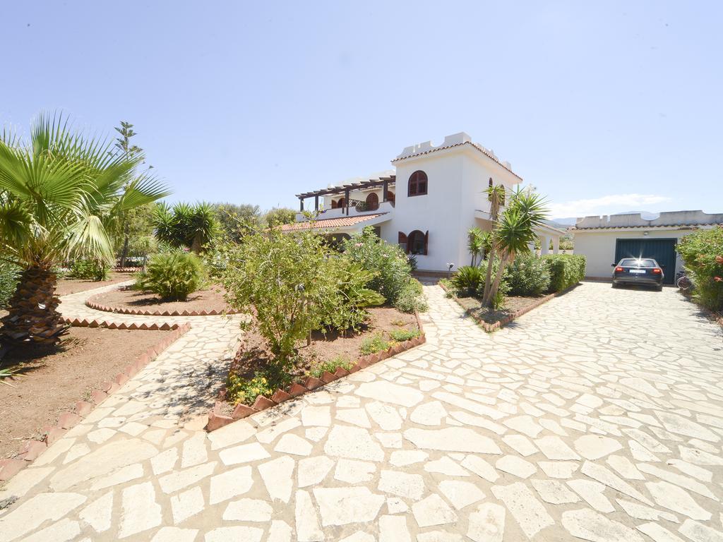 Villa Memi Кампофеліче-ді-Роччелла Екстер'єр фото